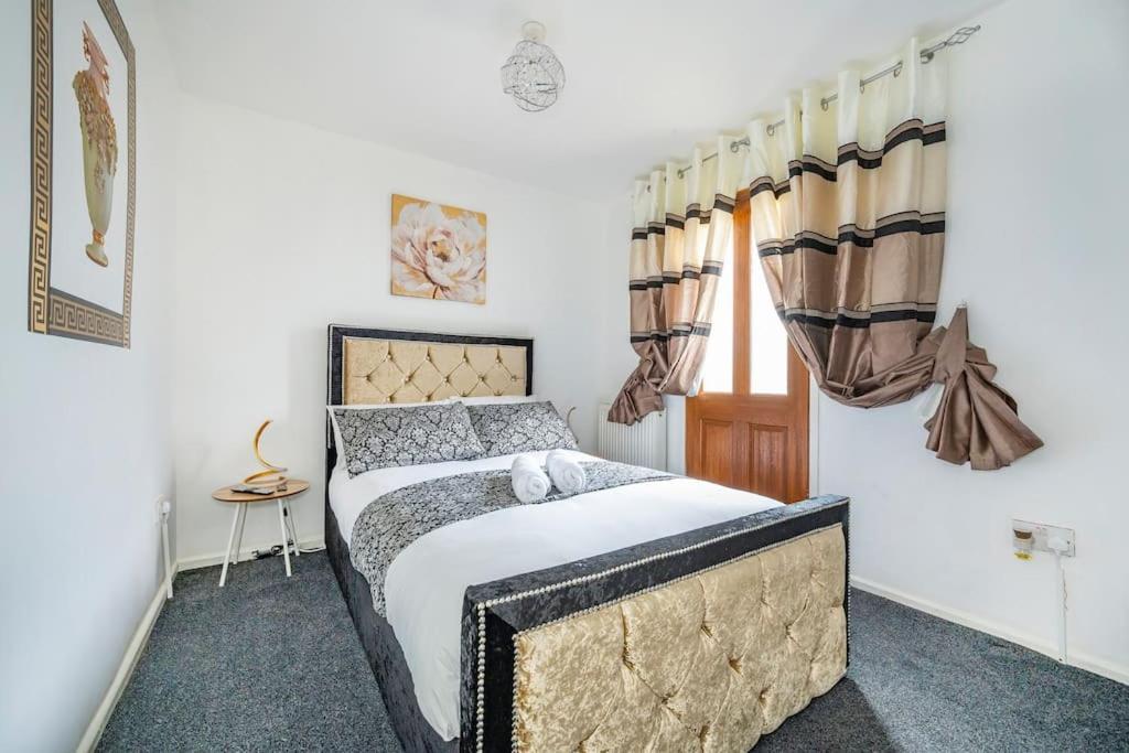 *C.Sani* Setup For Your Most Relaxed & Amazing Stay + Free Parking + Free Fast Wifi * Leeds  Exterior foto